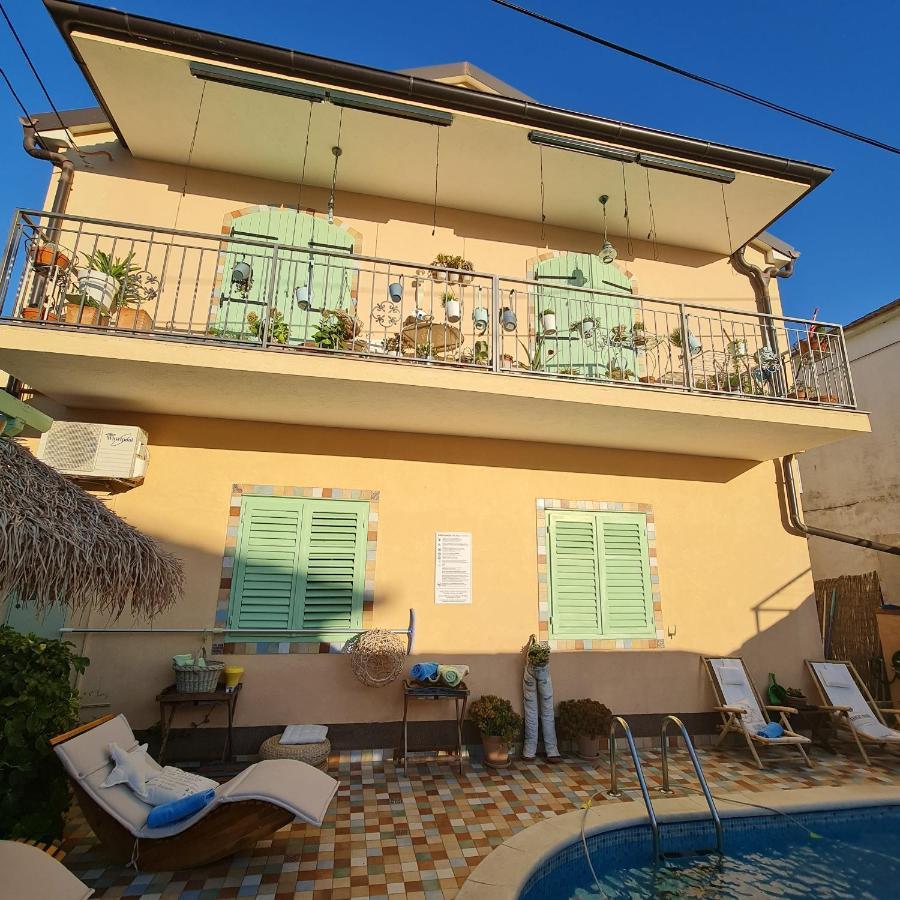Villa Ivano Apartmani Weißenburg Exterior foto
